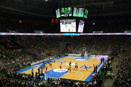 Partido del Unicaja Baloncesto homenaje a la Facultad de Económicas en su 50 Aniversario. Palacio de Deportes José María Martín Carpena. Mayo de 2015