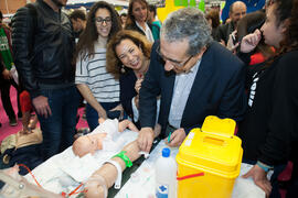 Estand de Enfermería. Jornadas de Puertas Abiertas de la Universidad de Málaga. Complejo Polideportivo Universitario. Abril de 2016