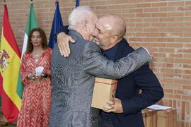Carlos Benavides y Eugenio Luque. Homenaje al personal jubilado de la Facultad de Ciencias Económicas y Empresariales. Campus de El Ejido. Septiembre de 2022