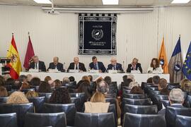 Mesa presidencial. Presentación del libro "50 años de doctores Honoris Causa por la Universidad de Málaga". Facultad de Ciencias Económicas y Empresariales. Febrero de 2024