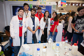 Estand de la Facultad de Ciencias. Jornadas de Puertas Abiertas de la Universidad de Málaga. Complejo Polideportivo Universitario. Abril de 2016
