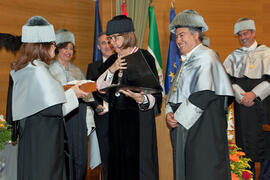 Investidura como Doctores "Honoris Causa" de Michelle Mattelart y Armand Mattelart por la Facultad de Ciencias de la Comunicación de la  Universidad de Málaga. Rectorado. Abril de 2014