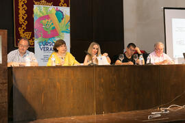 Mesa redonda: "Nuevas formas en el tratamiento de noticias. Valores y comunicación", en el curso "Información y Comunicación". Cursos de Verano de la Universidad de Málaga. Ronda. Julio de 2018
