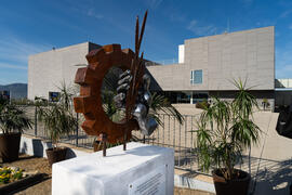 Inauguración de la escultura  de José Luis Martín García en la Facultad de Estudios y Sociales y del Trabajo de la Universidad de Málaga. Campus de Teatinos. Marzo de 2021