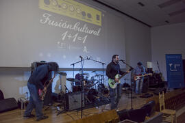 Presentación de videoclip y concierto del taller "1+1 Fusión Cultural Atalaya, 2ª Fase" por la Universidad de Málaga. Paraninfo. Abril de 2010