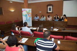 Mesa redonda: «Las problemáticas de los MENA en el contexto de la lucha nacional y europea contra la radicalización violenta y el terrorismo». Curso "Seguridad internacional y colectivos vulnerables". Cursos de Verano de la Universidad de Málaga. Málaga. Julio de 2019