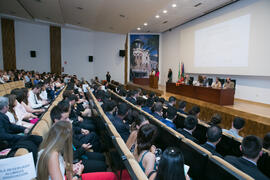 Intervención de una alumna en su graduación de Máster de la Facultad de Ciencias Económicas y Empresariales de la Universidad de Málaga. Paraninfo. Mayo de 2017
