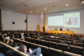 Conferencia "Avanzar mirando hacia atrás", de Jordi Badia. V Foro Arquia/Próxima 2016: Futuro Imperfecto. Paraninfo. Octubre de 2016