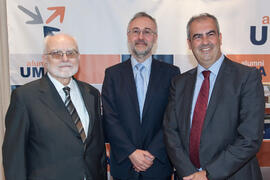 Nombramiento de Salvador Díaz Cano como miembro de honor de la Asociación de Antiguos Alumnos de la Universidad de Málaga. Foro Alumni-UMA. Mayo de 2014