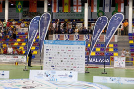 Asistentes al acto de clausura y entrega de medallas. 14º Campeonato del Mundo Universitario de Fútbol Sala 2014 (FUTSAL). Antequera. Julio de 2014