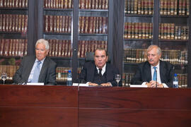 Álvaro Rodríguez Bereijo, Matías Cortés Domínguez y José María Martín Delgado. Reunión para la Declaración de Granada. Facultad de Derecho de la Universidad de Granada. Mayo de 2018