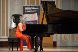 Concierto de Paula Coronas en homenaje a la Facultad de Económicas. Teatro María Cristina. Mayo de 2015