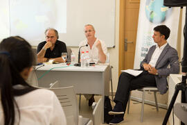 Cursos de verano 2012 de la Universidad de Málaga. El reto de la transculturalidad en las relaciones con Asia Oriental. Marbella. Julio de 2012