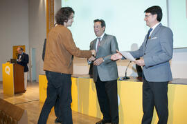 Entrega de becas. V Foro Arquia/Próxima 2016: Futuro Imperfecto. Paraninfo. Octubre de 2016