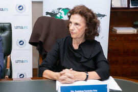 Guadalupe Fernández Ariza. Presentación del número 6 de la revista TSN (Transatlantic Studies Network). Edificio del Rectorado. Noviembre de 2019
