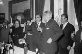 Francisco García Grana junto con otras personalidades en el acto de la alcaldía. Ayuntamiento de Málaga. Febrero de 1963