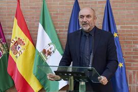Eugenio Luque. Homenaje al personal jubilado de la Facultad de Ciencias Económicas y Empresariales. Campus de El Ejido. Septiembre de 2022