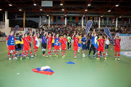 Saludo final. Partido Rusia contra Brasil. 14º Campeonato del Mundo Universitario de Fútbol Sala 2014 (FUTSAL). Antequera. Julio de 2014