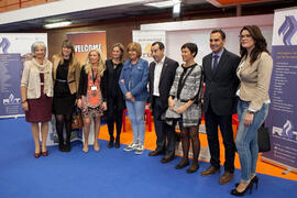 Foto de grupo. Inauguración de las Jornadas de Puertas Abiertas de la Universidad de Málaga. Complejo Polideportivo Universitario. Abril de 2015