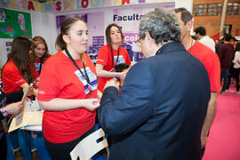 Estand de la Facultad de Psicología. Jornadas de Puertas Abiertas de la Universidad de Málaga. Complejo Polideportivo Universitario. Abril de 2016
