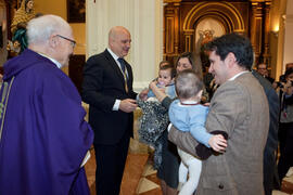 Entrega de medalla de la Cofradía de Estudiantes. Misa de Lunes Santo. Iglesia de San Agustín. Marzo de 2015