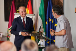 Inauguración del mural de Ángel Idígoras en la Facultad de Ciencias Económicas y Empresariales de la Universidad de Málaga. Campus de El Ejido. Junio de 2022