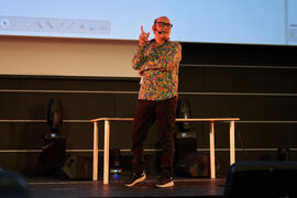 José Corbacho en el ensayo de la gala de inauguración de la 31ª edición de Fancine de la Universidad de Málaga. Cine Albéniz. Noviembre de 2021