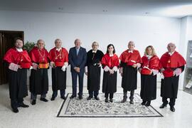 Retrato de grupo previo a la investidura de Emilia Casas Baamonde como Doctora "Honoris Causa" por la Facultad de Derecho de la Universidad de Málaga. Pabellón de Gobierno. Noviembre de 2022
