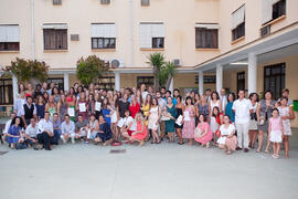 Foto de grupo tras la graduación de los alumnos del CIE de la Universidad de Málaga. Graduación en el CIE de la Universidad de Málaga. Centro Internacional de Español. Julio de 2014