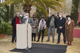 Inauguración de la escultura "6+1", de José Ignacio Díaz de Rábago. Facultad de Ciencias de la Educación y Psicología. Campus de Teatinos. Enero de 2022