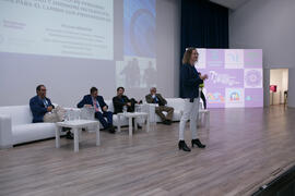 Julia Warnberg. Panel de expertos. 7º Congreso Internacional de Actividad Física Deportiva para Mayores. Escuela Técnica Superior de Ingeniería de Telecomunicaciones y de Informática. Noviembre de 2017