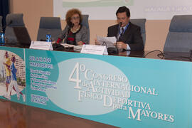 Marta Carranza y José Luis Chinchilla. Conferencia inaugural del 4º Congreso Internacional de Actividad Físico-Deportiva para Mayores. Escuela Técnica Superior de Ingeniería Informática y Telecomunicaciones. Marzo de 2011