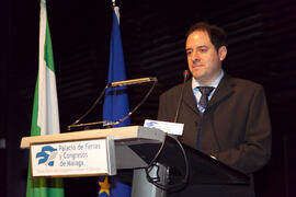 Intervención de Juan Carlos Burguillo. Conferencia "Nuevos Entornos". 3º Congreso Internacional de Actividad Físico-Deportiva para Mayores de la Universidad de Málaga. Palacio de Ferias y Congresos de Málaga. Marzo de 2009