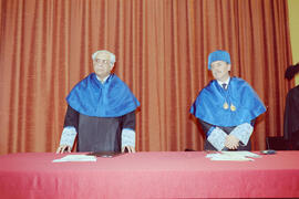 Investidura como Doctor "Honoris Causa" de D. Esteban Martín Rodríguez Cairo por la Universidad de Málaga. Paraninfo. Noviembre de 1999