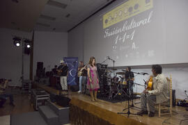 Presentación de videoclip y concierto del taller "1+1 Fusión Cultural Atalaya, 2ª Fase" por la Universidad de Málaga. Paraninfo. Abril de 2010