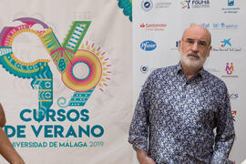 Fernando Aramburu. Curso "La verdad de las mentiras". Cursos de Verano de la Universidad de Málaga. Málaga. Julio de 2019