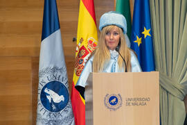 María Gracia pronuncia su discurso de "laudatio". Investidura de Miguel Sáenz Sagaseta y Brian Harris como Doctores "Honoris Causa" por la Facultad de Filosofía y Letras de la Universidad de Málaga. Edificio del Rectorado. Febrero de 2020