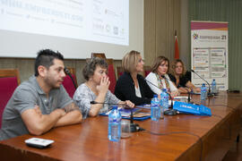 Mesa redonda "Emprendimiento femenino en la gastronomía". Seminario "Emprende 21". Facultad de Ciencias Económicas y Empresariales. Octubre de 2016