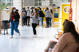 Pasillo de la Facultad de Derecho de la Universidad de Málaga. Campus de Teatinos. Octubre de 2020