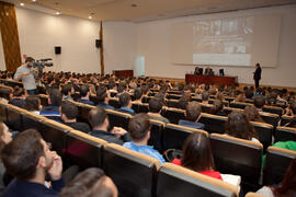 Conferencia de José María Gay de Liébana. Facultad de Ciencias Económicas y Empresariales. Diciembre 2014