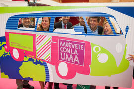 Photocall "Muévete con la UMA". Jornadas de Puertas Abiertas de la Universidad de Málaga. Complejo Polideportivo Universitario. Abril de 2016