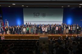 Foto de grupo. Toma de posesión de nuevos catedráticos y profesores titulares de la Universidad de Málaga. Paraninfo. Diciembre de 2022