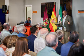Intervención de Eugenio Luque. Inauguración del mural de Ángel Idígoras en la Facultad de Ciencias Económicas y Empresariales de la Universidad de Málaga. Campus de El Ejido. Junio de 2022