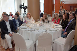 Almuerzo-Hermandad. Nombramiento de la Cofradía de los Estudiantes como miembro de honor de la Asociación de Antiguos Alumnos de la Universidad de Málaga. Foro Alumni-UMA. Mayo 2014