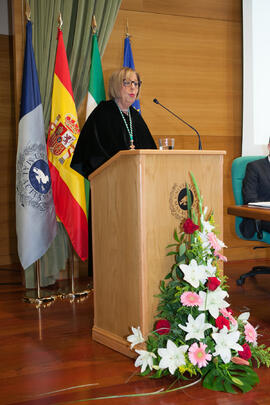 Adelaida de la Calle en la investidura como Doctor "Honoris Causa" de Jean-Marie Lehn por la Facultad de Ciencias de la Universidad de Málaga. Edificio del Rectorado. Junio 2015