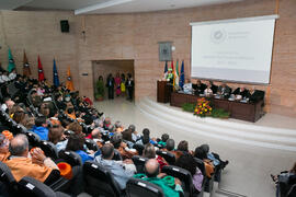Intervención de Luis Gómez Jacinto en la Apertura del Curso Académico 2017/2018 de la Universidad de Málaga. Salón de actos de la Facultad de Turismo. Septiembre de 2017