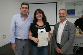 Entrega de diploma. Curso "Patrimonio y Turismo Cultural". Cursos de Verano de la Universidad de Málaga. Vélez Málaga. Julio de 2018