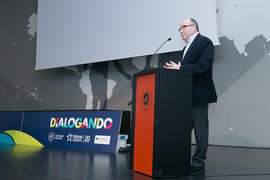 Benjamín del Alcázar. Conferencia "Dialogando" con Manu Sánchez. Complejo de Estudios Sociales y Comercio. Enero de 2018