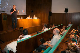 Conferencia de Andy Fitz "Un enfoque sociológico de la Inteligencia artificial. Impacto en el mercado laboral.  Nuevas profesiones". Curso "La buena Inteligencia Artificial". Cursos de Verano de la Universidad de Málaga. Ronda. Julio de 2018