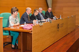 Intervención de Juan Antonio González-Iglesias. Homenaje a María Victoria Atencia. Edificio del Rectorado. Diciembre de 2014